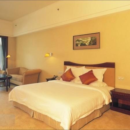 Phoenix Hotel Wuyi Jiangmen Værelse billede