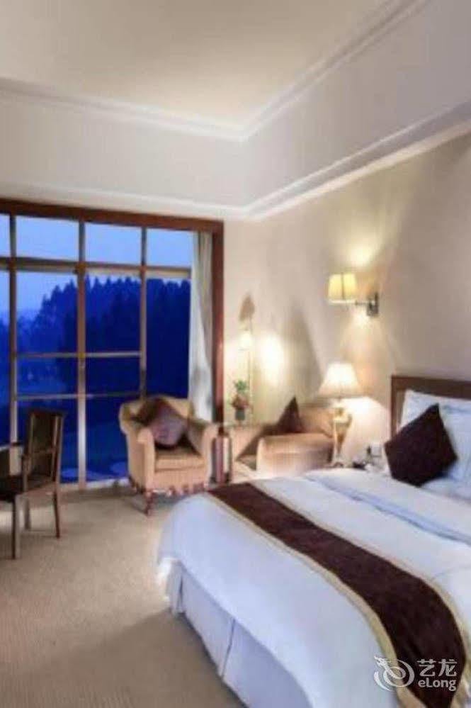 Phoenix Hotel Wuyi Jiangmen Eksteriør billede