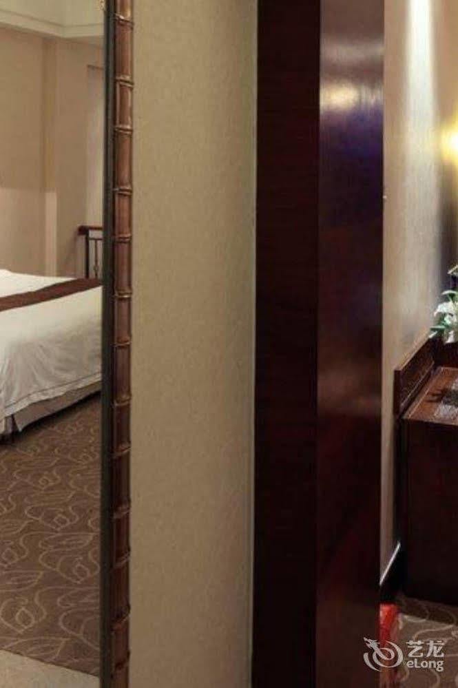 Phoenix Hotel Wuyi Jiangmen Eksteriør billede